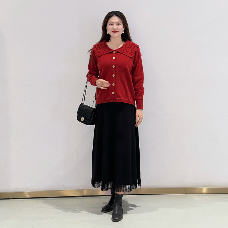  伊自尚服饰毛针织衫