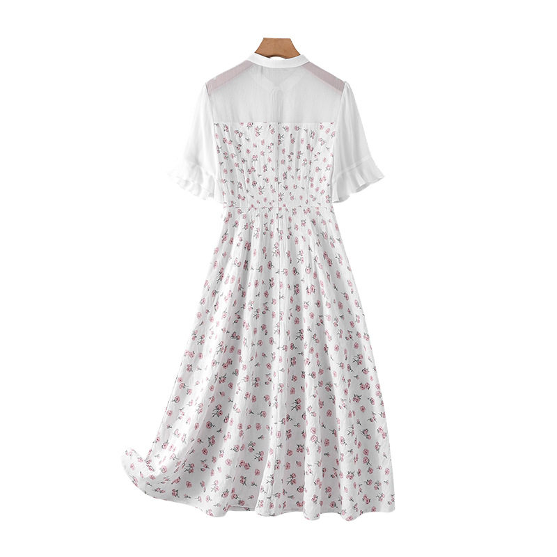  伊自尚服饰连衣裙