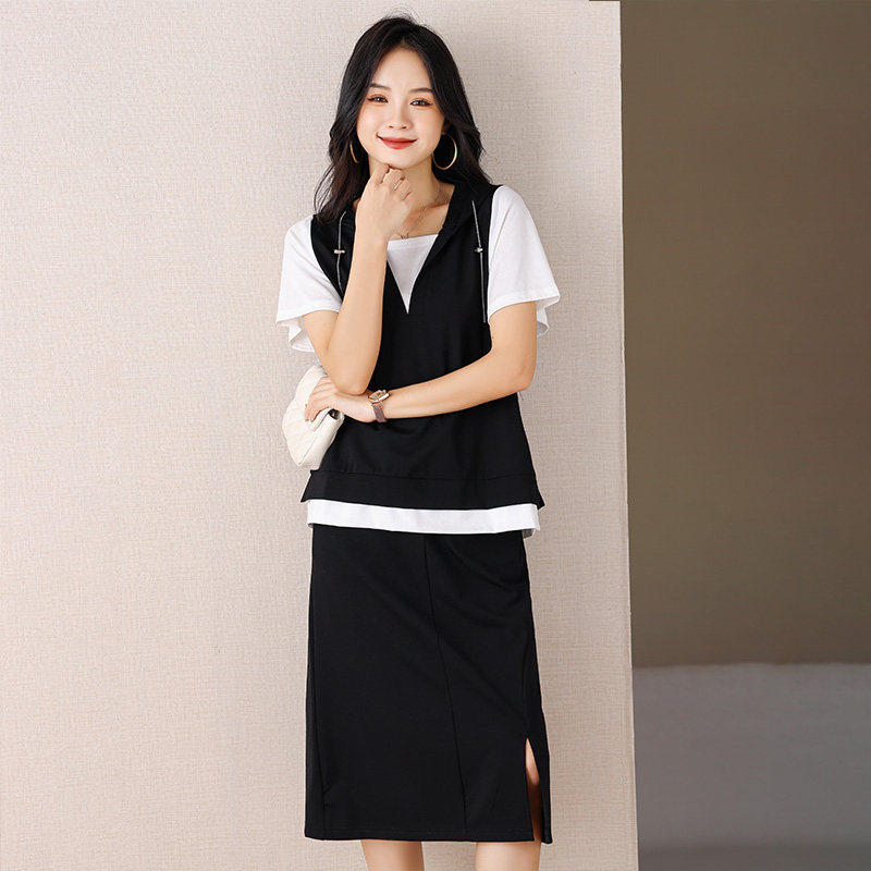  伊自尚服饰大码套装