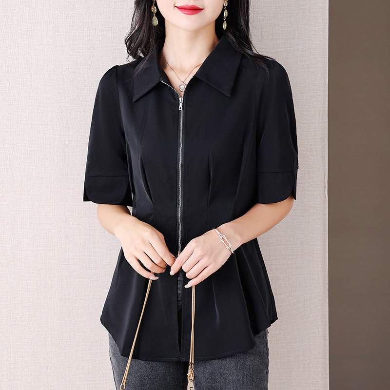  伊自尚服饰衬衫