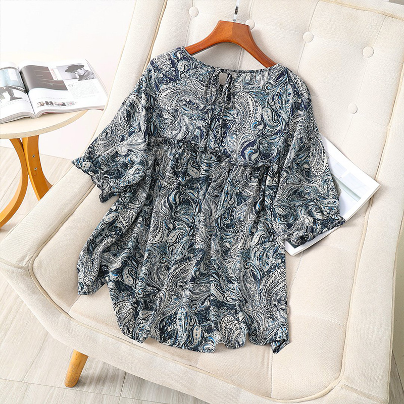  伊自尚服饰蕾丝衫/雪纺衫