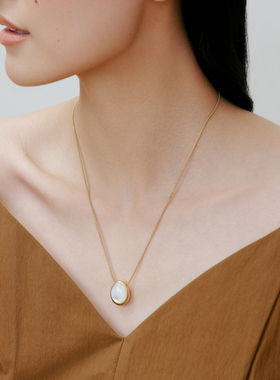 Fellala/翡拉拉「简奢3.0」系列母贝项链圆润珠光颈饰