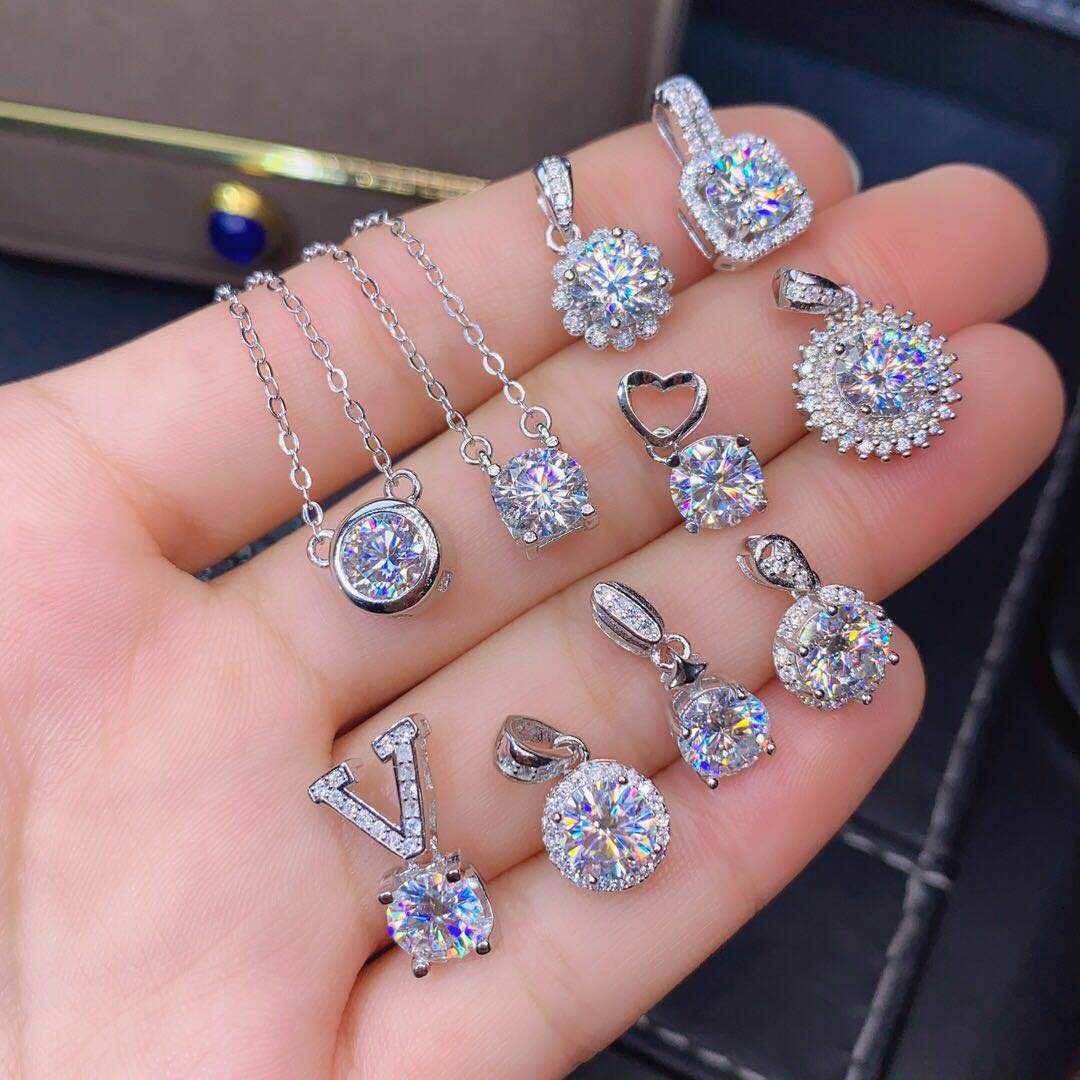 色求婚 d 钢印女 Au750 金 18K 纯银外包 925 正品进口美桑石内 色求婚 d 钢印女 Au750 金 18K 纯银外包 925 正品进口美桑石内