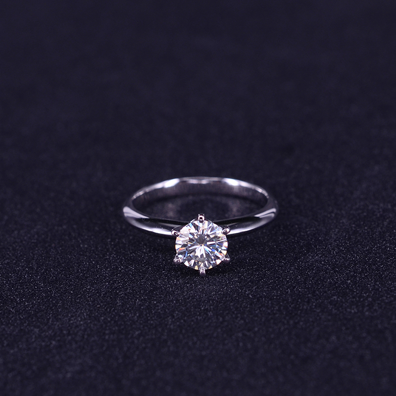 克拉 铂金定制钻石戒指 色一克拉白金六爪钻戒婚戒女 莫桑石钻戒 1 D 克拉 铂金定制钻石戒指 色一克拉白金六爪钻戒婚戒女 莫桑石钻戒 1 D