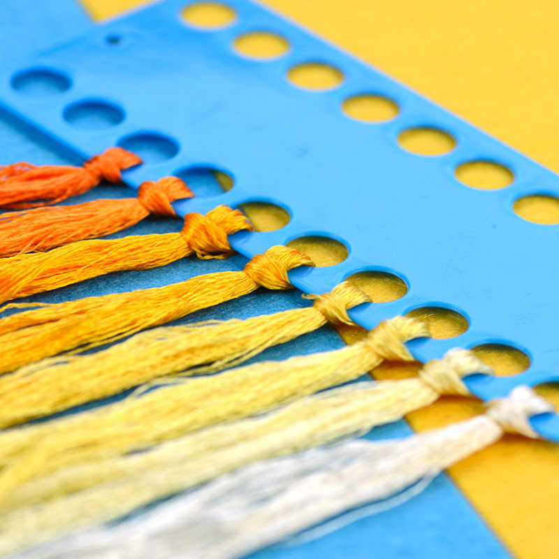 苏绣刺绣绣线绕线板缠线板理线板十字绣穿线板彩色单片价颜色随机,淘宝优惠券,粉丝福利购,淘宝优惠卷