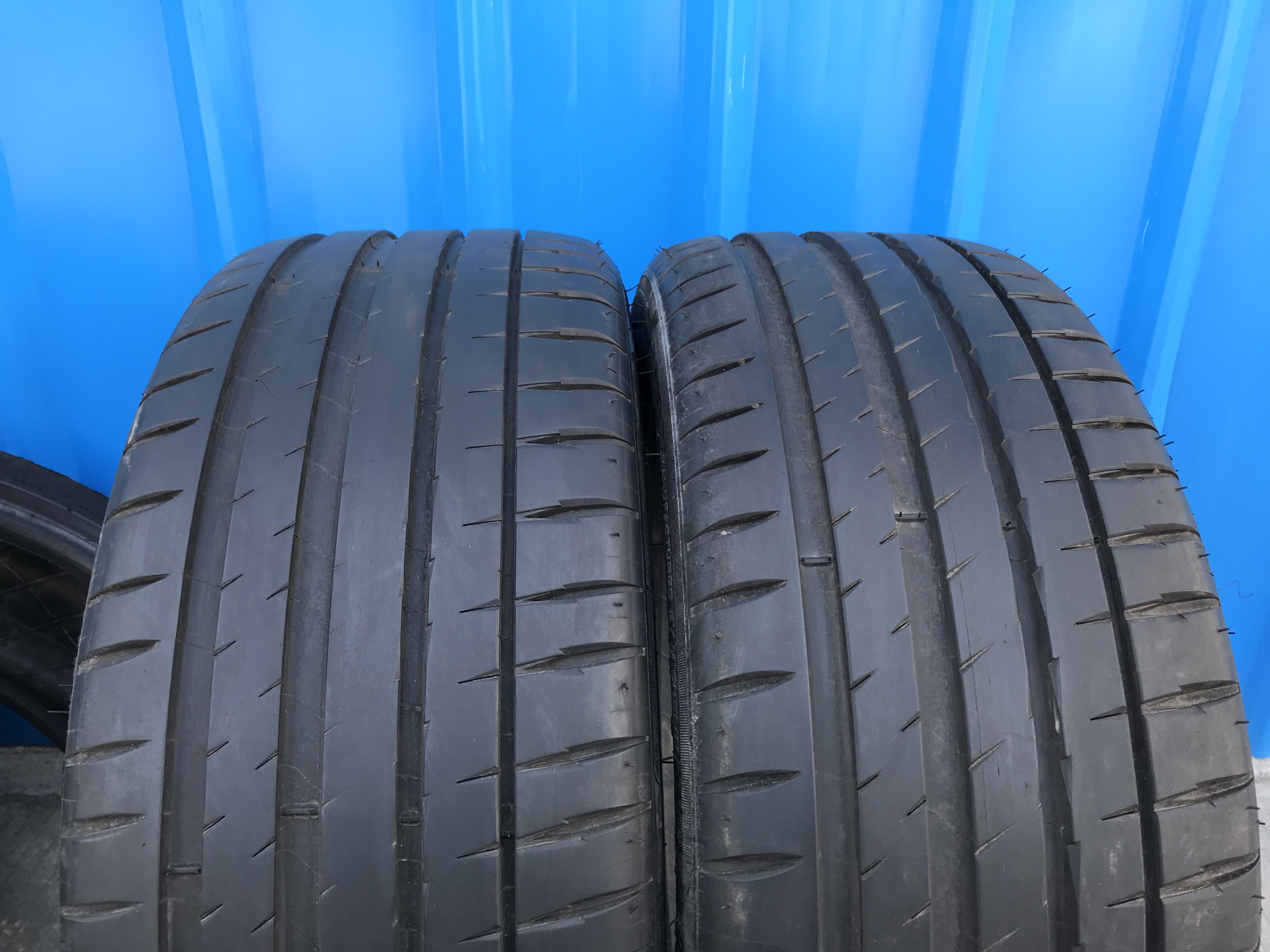 米其林轮胎PS4S 225/40R18 235/245/255/265/35 4045R17R18R19R20 - 图1