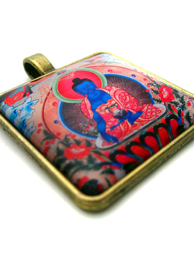 YC3037精品伞盖药师佛唐卡古青铜合金佛牌吊坠藏地法会结缘小挂坠