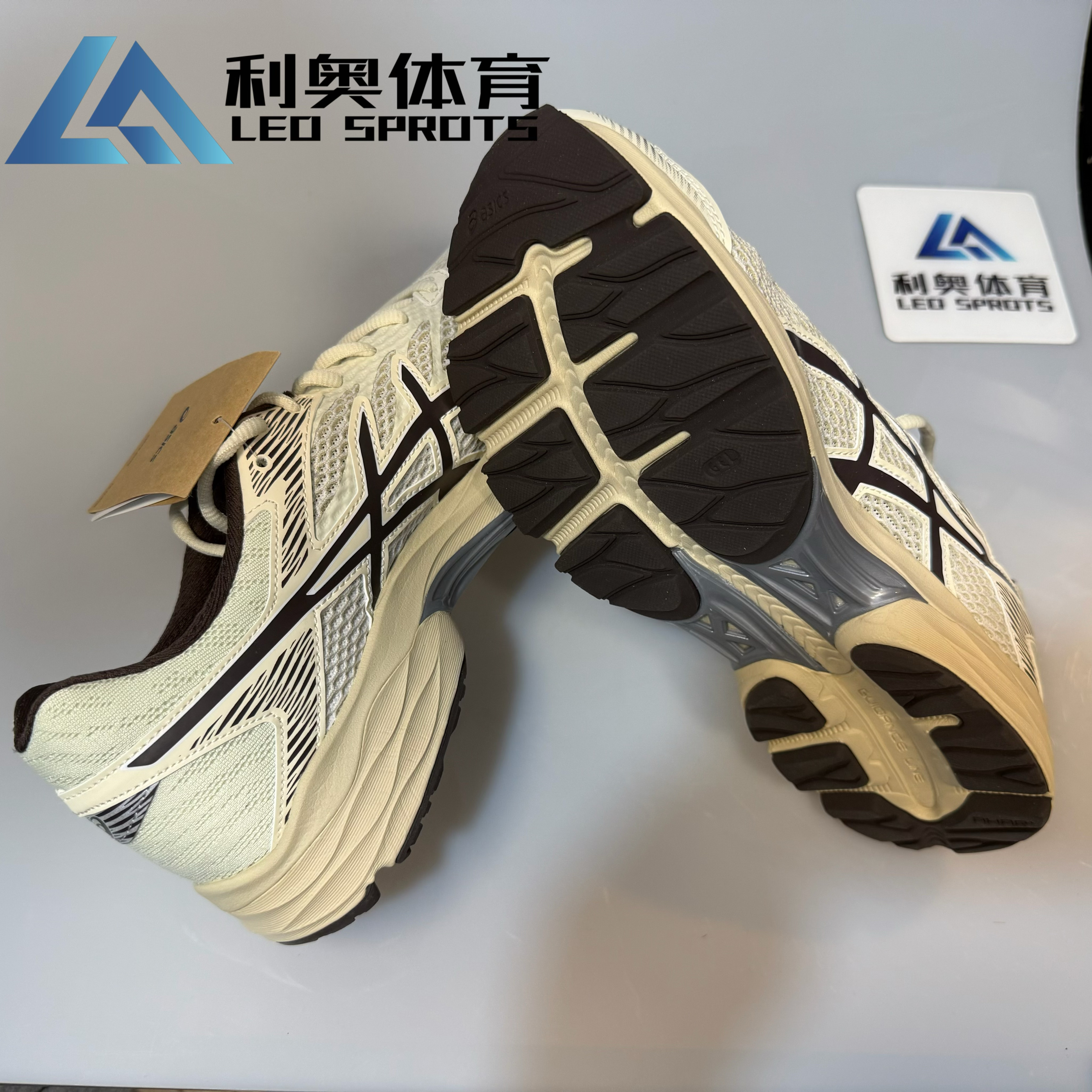 ASICS亚瑟士GEL-FLUX 4男子缓震训练复古运动跑步鞋1011A614-200 - 图2