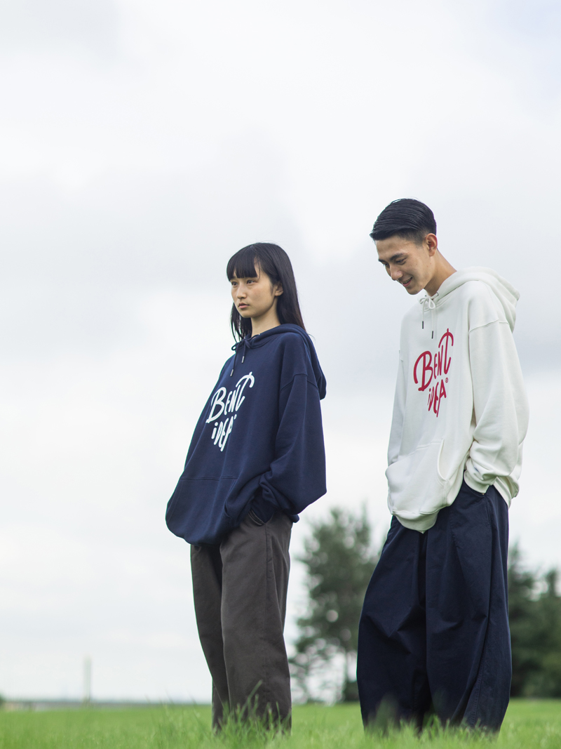 20AW 基础宽松情侣连帽卫衣男复古潮上衣 LOGO BENT IDEA 日先楔番 20AW 基础宽松情侣连帽卫衣男复古潮上衣 LOGO BENT IDEA 日先楔番