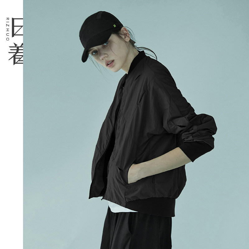 日着经典轻户外短外套2026新款春季宽松休闲独特好看夹克棒球服女,淘宝优惠券,粉丝福利购,淘宝优惠卷