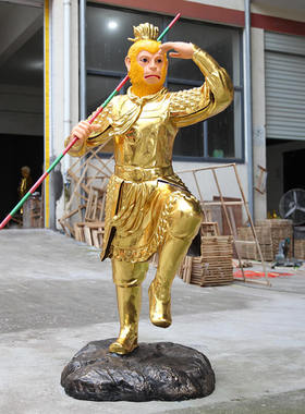 寺庙供奉齐天大圣孙悟空西游记师徒四人唐僧猪八戒金色站孙悟空