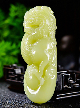 新疆若羌鸡油黄省级大师张亚龙和田玉黄玉手把件龙行天下126克