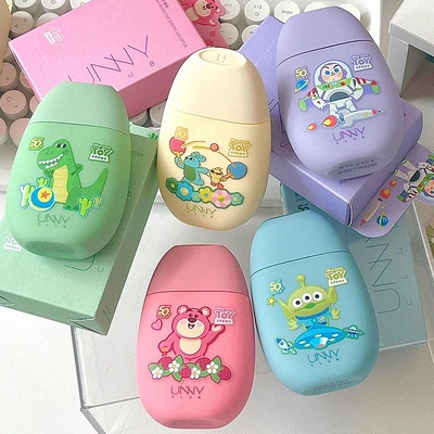 UNNY联名迪士尼-草莓熊巴斯光年