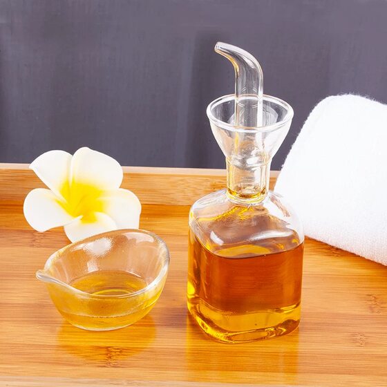 Essential oil pot glass light luxury high-end beauty salon bottle