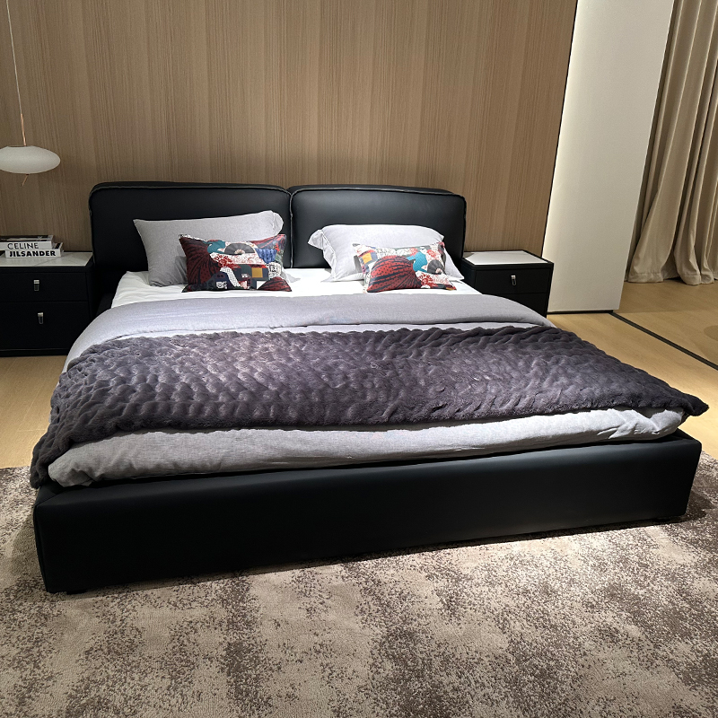 大黑牛头层牛皮床1.51.8米软包主卧双人床婚床意式极简设计师款床