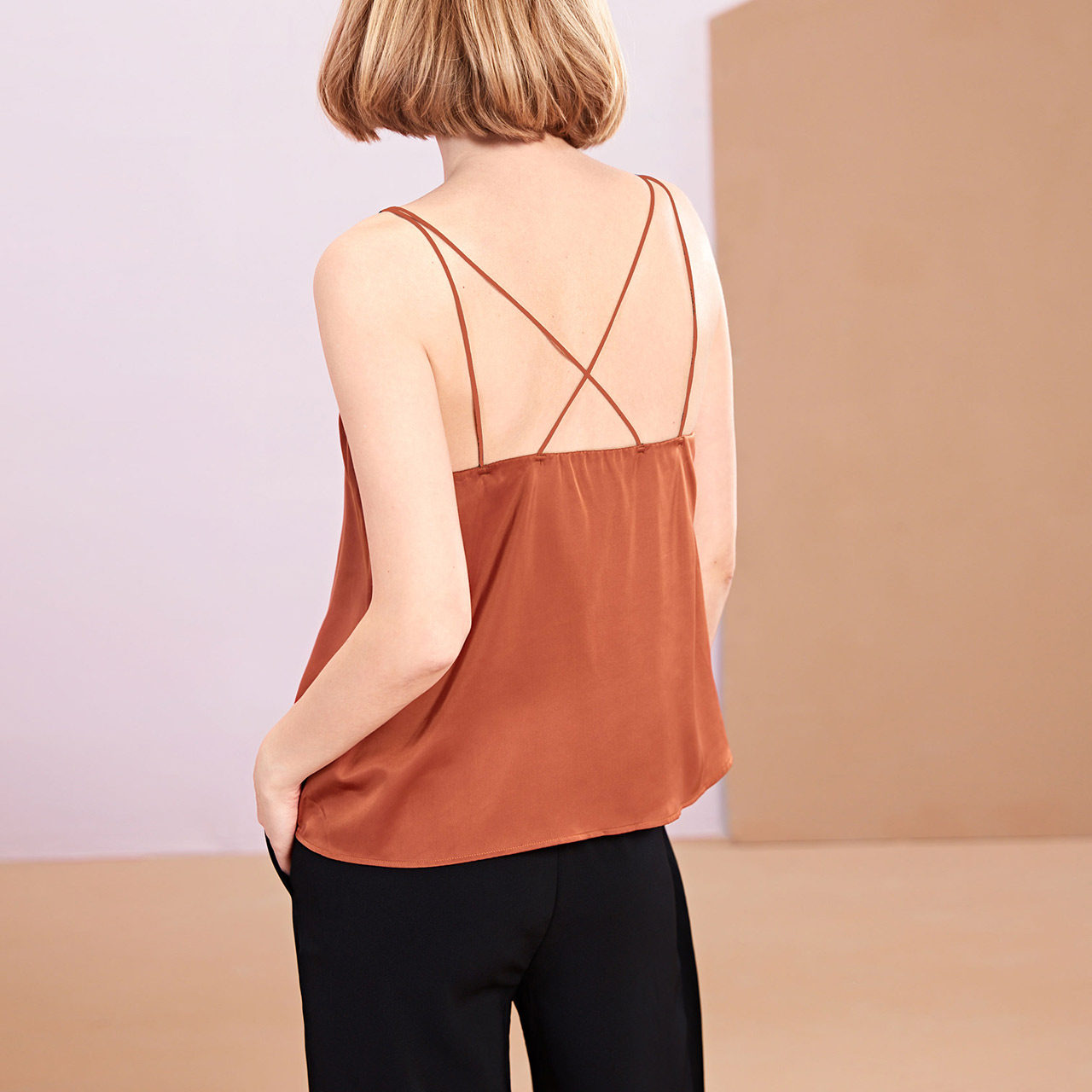 【100%真丝带胸垫背心】加一尚品睡衣 coyeee加一尚品吊带/背心/T恤