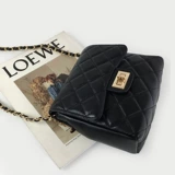 Кожаная сумка через плечо, Южная Корея, воловья кожа, в корейском стиле, в стиле Шанель, из натуральной кожи