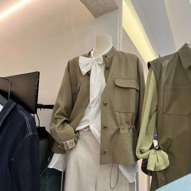 Spring workwear linen stand collar slim ເປືອກຫຸ້ມນອກສັ້ນສໍາລັບແມ່ຍິງ
