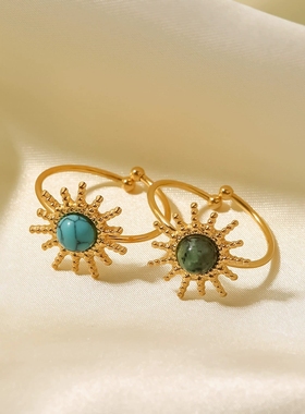 INS法式新款钛钢戒指太阳形状镶嵌非洲松石/绿松石开口戒指女饰品