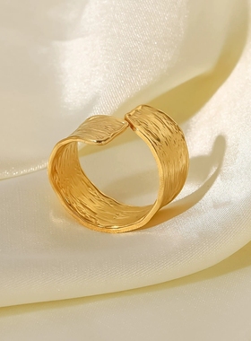 18K镀金可调节不锈钢戒指皱纹摩登珠宝手戒指女式百搭小众INS戒指