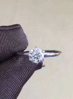 经典六爪白银镀18k铂金莫桑钻石