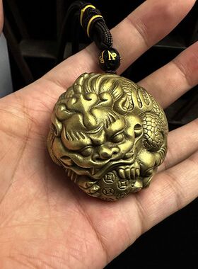 纯铜有求必应手把件貔貅抱球文玩把件男士解压盘玩创意礼品