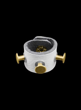 螺丝扣按钮米白荔枝纹皮朋克戒指