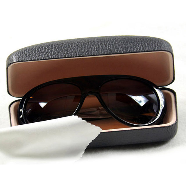 Bruce Lee souvenirs Nicholas Tse and Leehom Wang