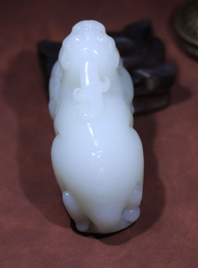 玉秀和田玉貔貅定制手把摆件