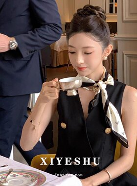 法式围巾气质小方巾黑白经典复古丝巾系脖轻奢高级感网红同款领巾
