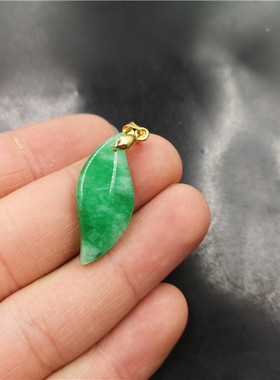 四海玉器新款白底青柳叶s小方牌