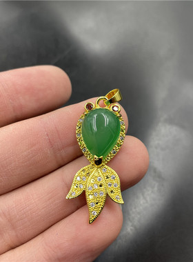 镶嵌绿玉髓吊坠玛瑙卡通生肖虎