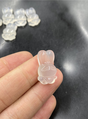 玉髓玛瑙小兔子吊坠挂件