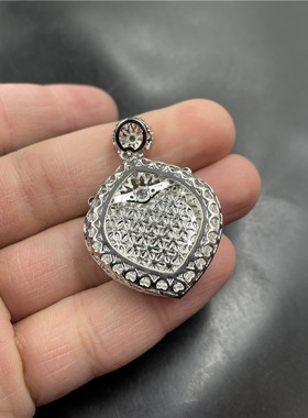 四海玉器925银镶嵌鸡心翠绿色