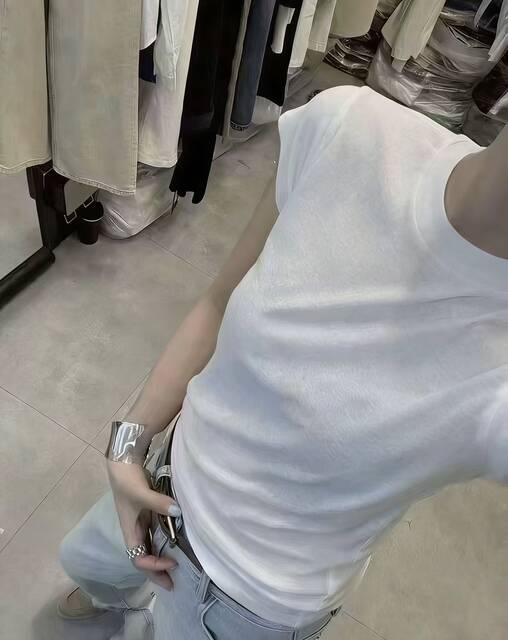 Jxzx ສິບສາມສາຍ 2026 New Stand Collar Elastic Slim Fit Fashionable and Versatile Women's Solid Color Small Edition Half-Sleeved Top