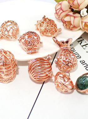 玫瑰金镂空相盒可打开吊坠挂件