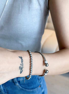 灰珠珠手链高级优雅银灰色琉璃水晶珠串腕链