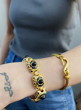 复古金色手链黑金双色搭配宫廷风重工手链vintage手环中古饰品