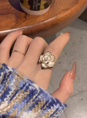 法式复古珍珠山茶花戒指女轻奢小众设计开口食指戒高级感手饰