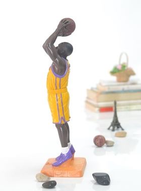 新款nba科比詹姆斯手办投篮摆件