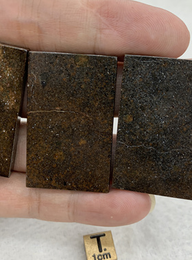 非洲撒哈拉沙漠发现的石陨石无事牌 球粒陨石未分类