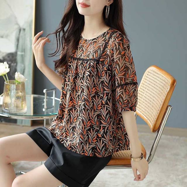 Women's fashionable round neck lace spliced chiffon shirt