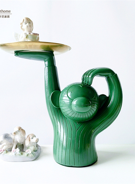 西班牙设计款树脂台面创意摆件