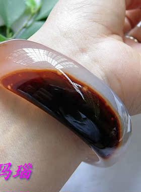 新鲜出炉原色通透纹理玛瑙手镯