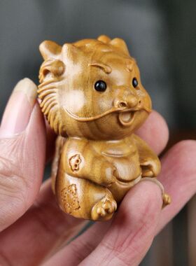 件可爱新品卡通挂黄杨木手把包包