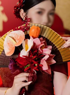 新婚领证手捧花新娘结婚高级感