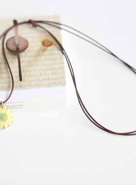 阳光小花手工捏制陶瓷吊坠项链