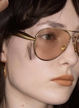 2025新款墨镜女飞行员式双梁蛤蟆太阳眼镜防紫外线沙丁鱼镜腿设计