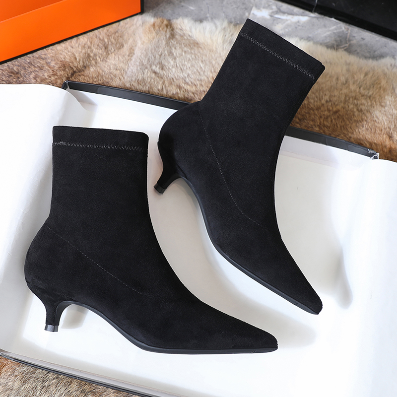 欧美女靴子2025年春秋款猫跟中跟靴细跟瘦脚弹力靴时尚尖头短靴女 - 图1