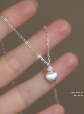 s925纯银韩版磨砂拉丝爱心项链女甜美高级感锆石锁骨链简约小众潮